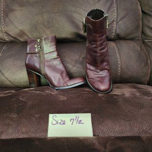 Nine West Heeled Leather Boots